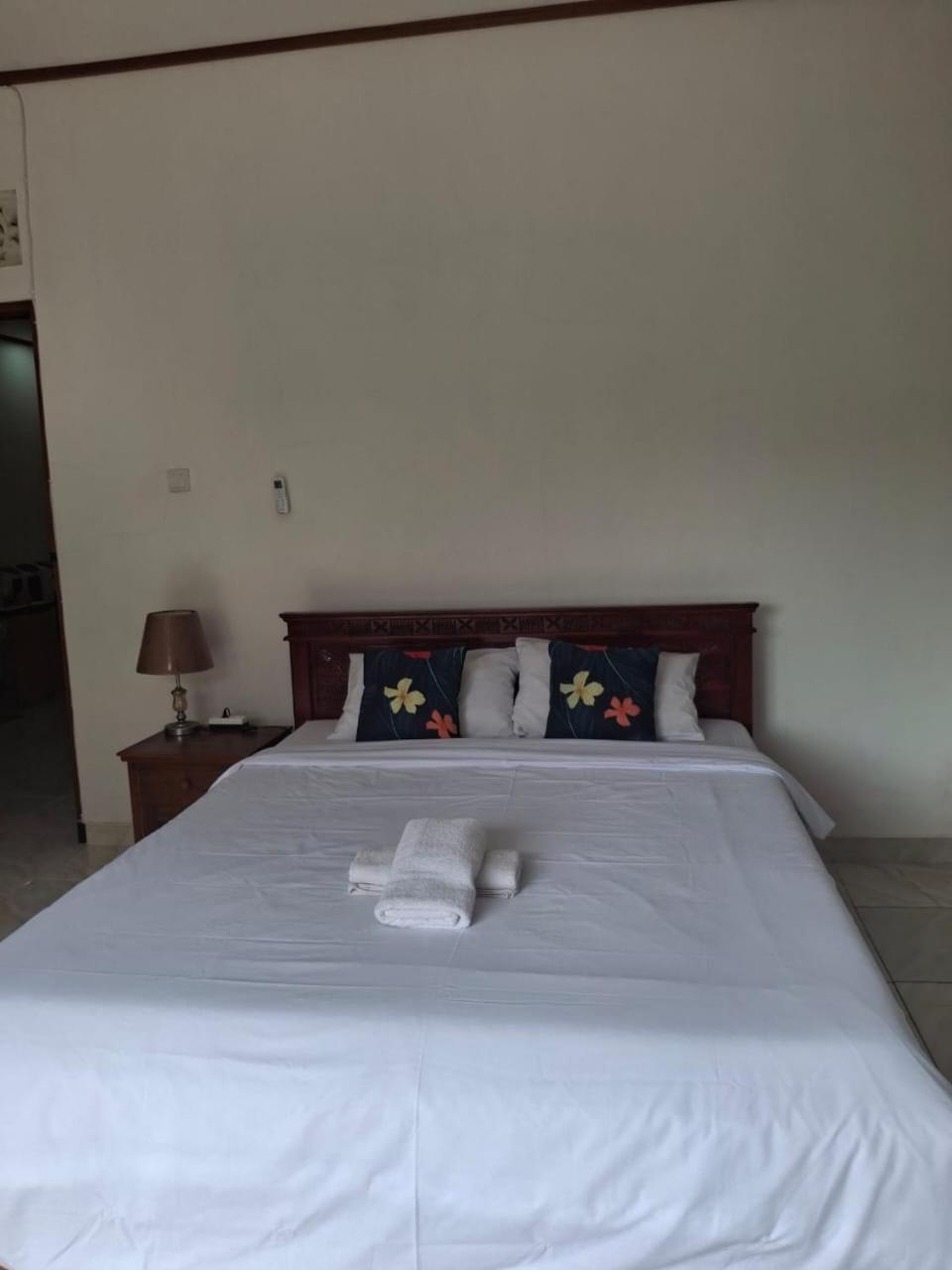 Sri Sedana Homestay Сидемен Экстерьер фото